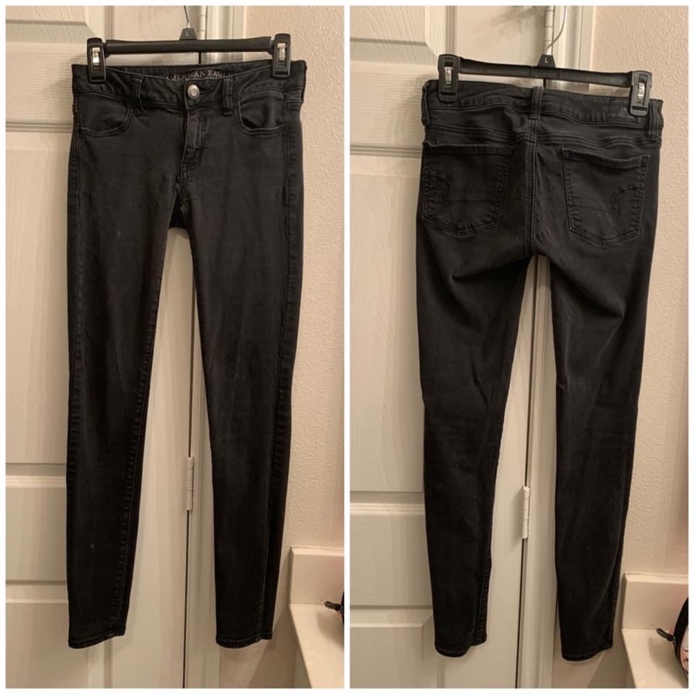 American Eagle skinny jeans
